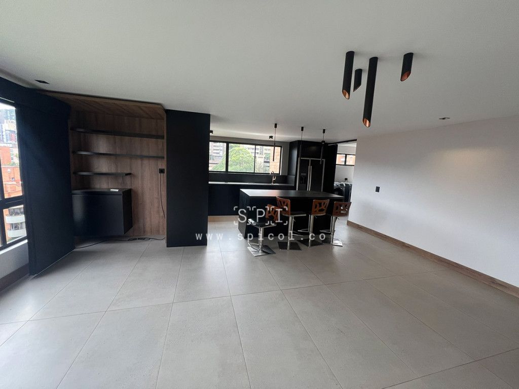 Apartamento en arriendo Antioquia Medellín El Tesoro 185 m2 Habitaciones 3 Baños 3 Garajes 2 Precio $8200000