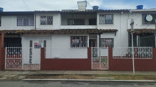 Casa en arriendo Santander Bucaramanga Provenza 250 m2 Habitaciones 5 Baños 4 Garajes 1 Precio $3500000