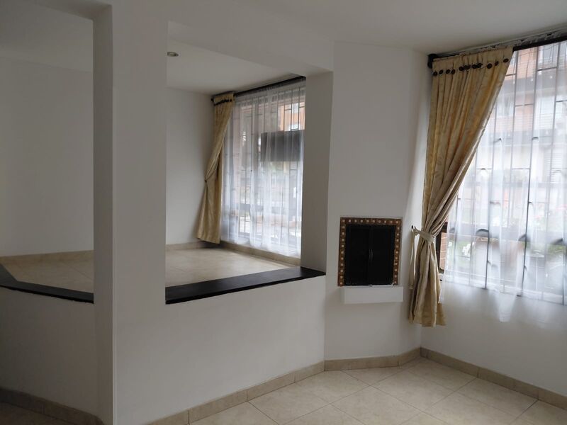 Apartaestudio en venta Cundinamarca Bogotá Bella Suiza 48 m2 Habitaciones 1 Baños 3 Garajes 0 Precio $310000000