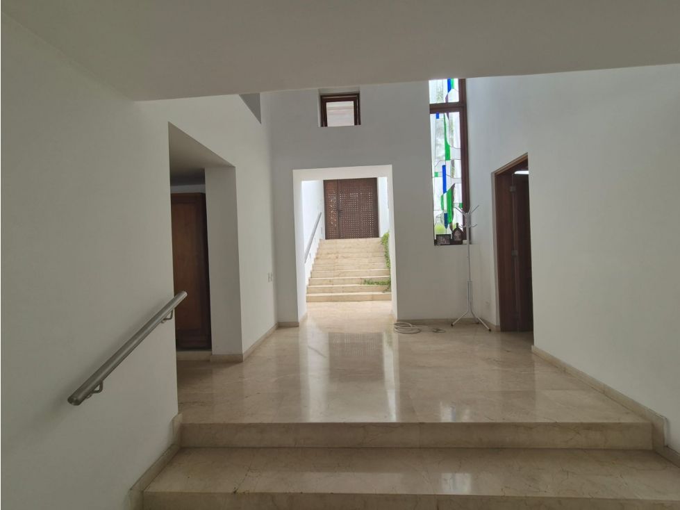 Casa en venta Valle Del Cauca Cali Ub Ciudad Jardín 950 m2 Habitaciones 10 Baños 10 Garajes 2 Precio $4900000000