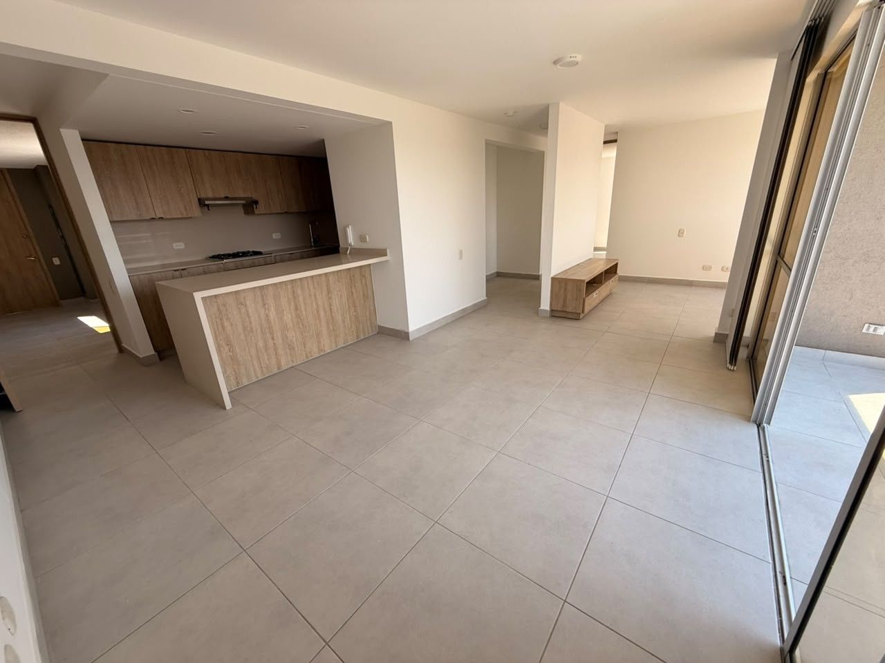 Apartamento en arriendo Valle Del Cauca Cali Conjunto Residencial Teka 71 m2 Habitaciones 2 Baños 2 Garajes 1 Precio $2500000