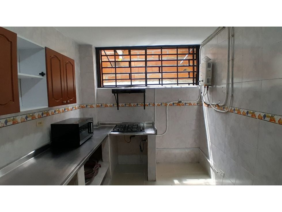 Local en arriendo Antioquia Medellín Enciso 120 m2 Habitaciones 0 Baños 0 Garajes 0 Precio $2800000