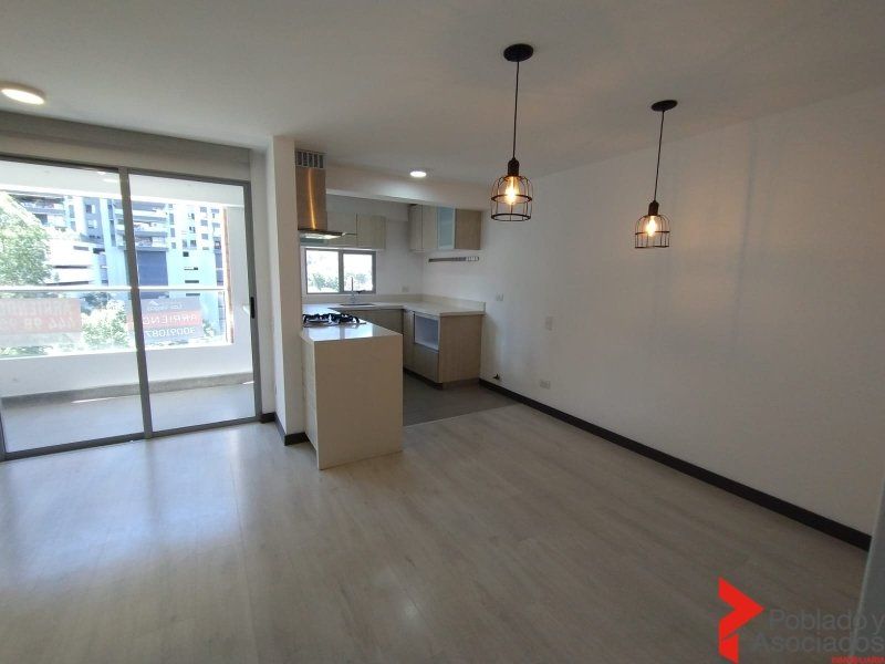 Apartamento en arriendo Antioquia Envigado Asd 82 m2 Habitaciones 2 Baños 2 Garajes 1 Precio $4300000