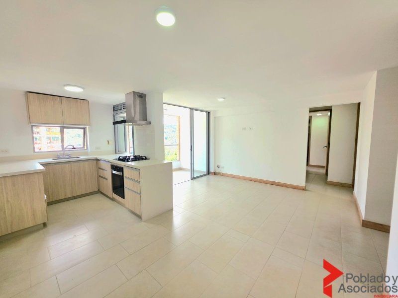Apartamento en arriendo Antioquia Envigado Asd 75 m2 Habitaciones 2 Baños 2 Garajes 0 Precio $3900000