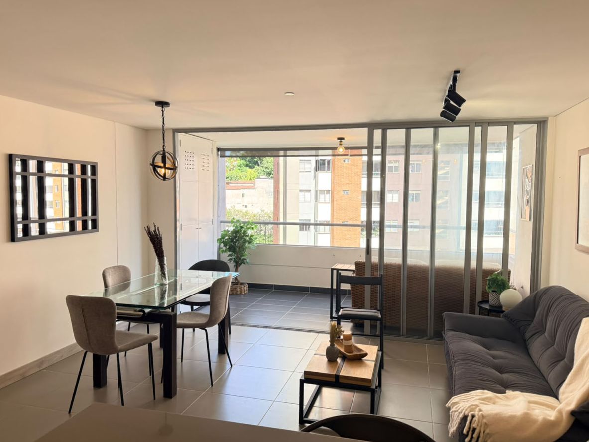 Apartamento en arriendo Antioquia Envigado La Abadia 80 m2 Habitaciones 2 Baños 2 Garajes 2 Precio $4700000