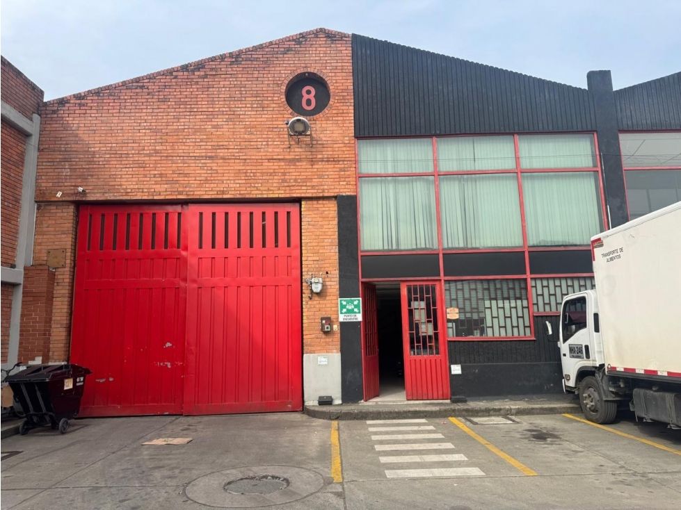 Bodega en arriendo Valle Del Cauca Cali Flora Industrial 849 m2 Habitaciones 0 Baños 5 Garajes 1 Precio $30000000
