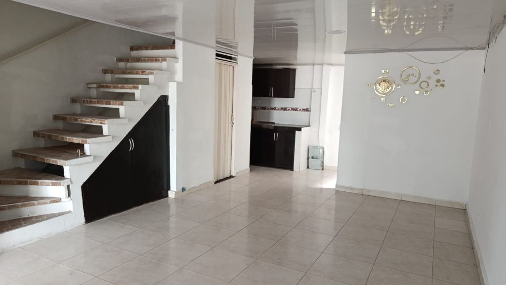 Casa en arriendo Valle Del Cauca Cali Villa Del Lago 85 m2 Habitaciones 3 Baños 2 Garajes 0 Precio $800000