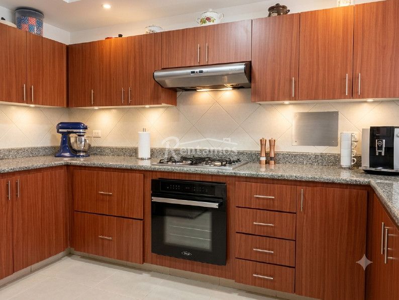 Casa en venta Antioquia Envigado Ub Jardines De Montiel 234 m2 Habitaciones 4 Baños 6 Garajes 4 Precio $1860000000