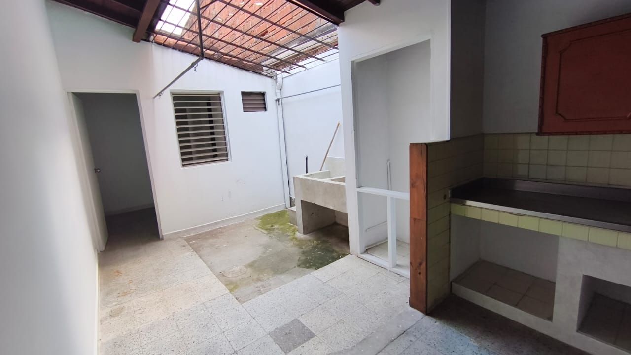 Casa en arriendo Antioquia Medellín El Velodromo 186 m2 Habitaciones 6 Baños 3 Garajes 1 Precio $5500000