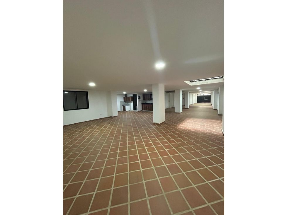Bodega en arriendo Antioquia Envigado La Mesa 300 m2 Habitaciones 0 Baños 1 Garajes 0 Precio $7000000
