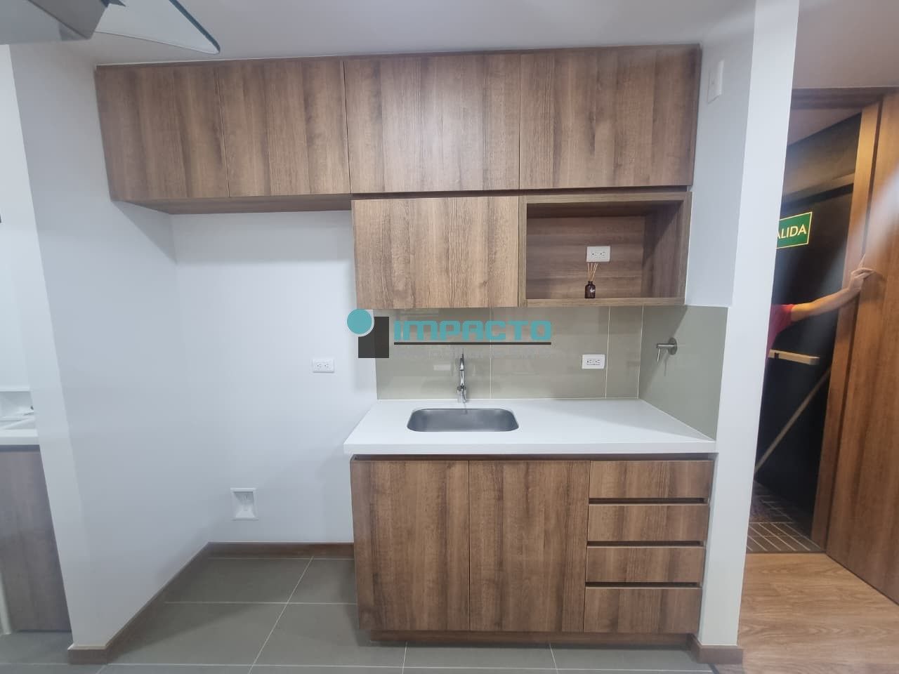 Apartamento en arriendo o venta Antioquia Envigado Trianon 85 m2 Habitaciones 3 Baños 2 Garajes 1 Precio venta $750000000 Precio arriendo $4200000