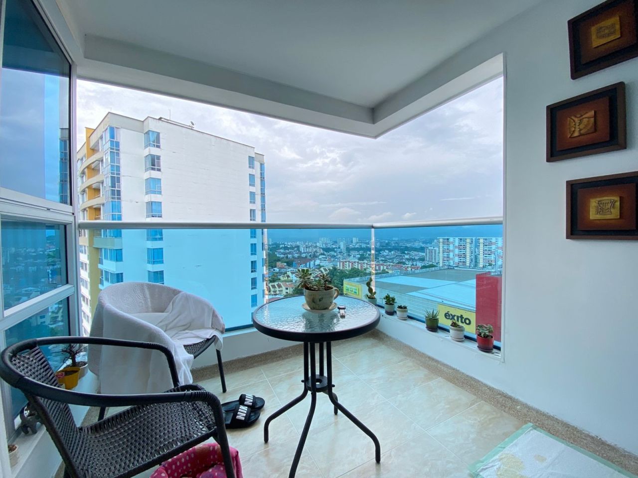 Apartamento en venta Santander Bucaramanga El Tejar 112 m2 Habitaciones 3 Baños 2 Garajes 2 Precio $750000000