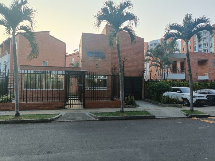 Casa en venta Valle Del Cauca Cali Conjunto Residencial Riveras Del Valle 123 m2 Habitaciones 3 Baños 4 Garajes 1 Precio $450000000