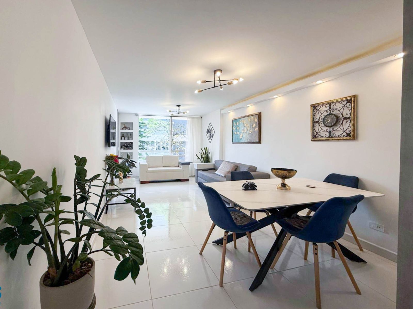 Apartamento en venta Antioquia Medellín Bolivariana 82 m2 Habitaciones 2 Baños 3 Garajes 2 Precio $825000000