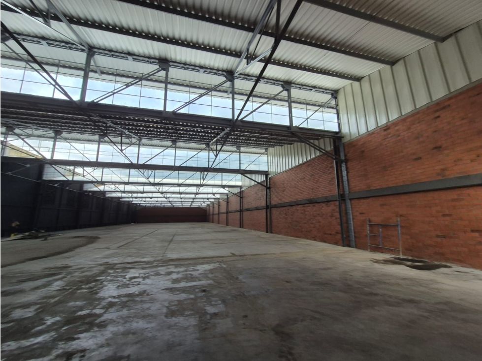 Bodega en arriendo Valle Del Cauca Palmira Los Samanes 2500 m2 Habitaciones 0 Baños 2 Garajes 5 Precio $62500000