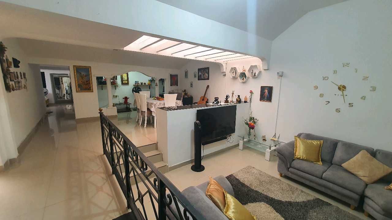 Casa en arriendo Valle Del Cauca Cali Urbanización La Flora 258 m2 Habitaciones 4 Baños 4 Garajes 4 Precio $5900000
