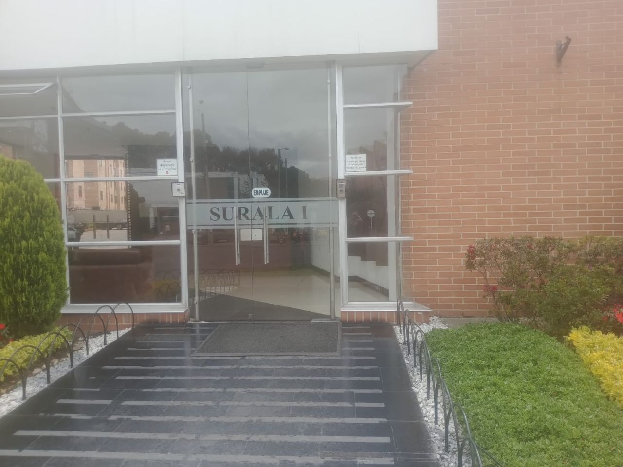 Apartamento en venta Cundinamarca Bogotá Santa Helena Et I 76 m2 Habitaciones 3 Baños 2 Garajes 1 Precio $450000000
