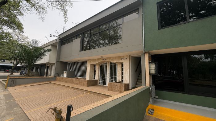 Casa en venta Valle Del Cauca Cali San Nicolás 380 m2 Habitaciones 8 Baños 5 Garajes 4 Precio $880000000