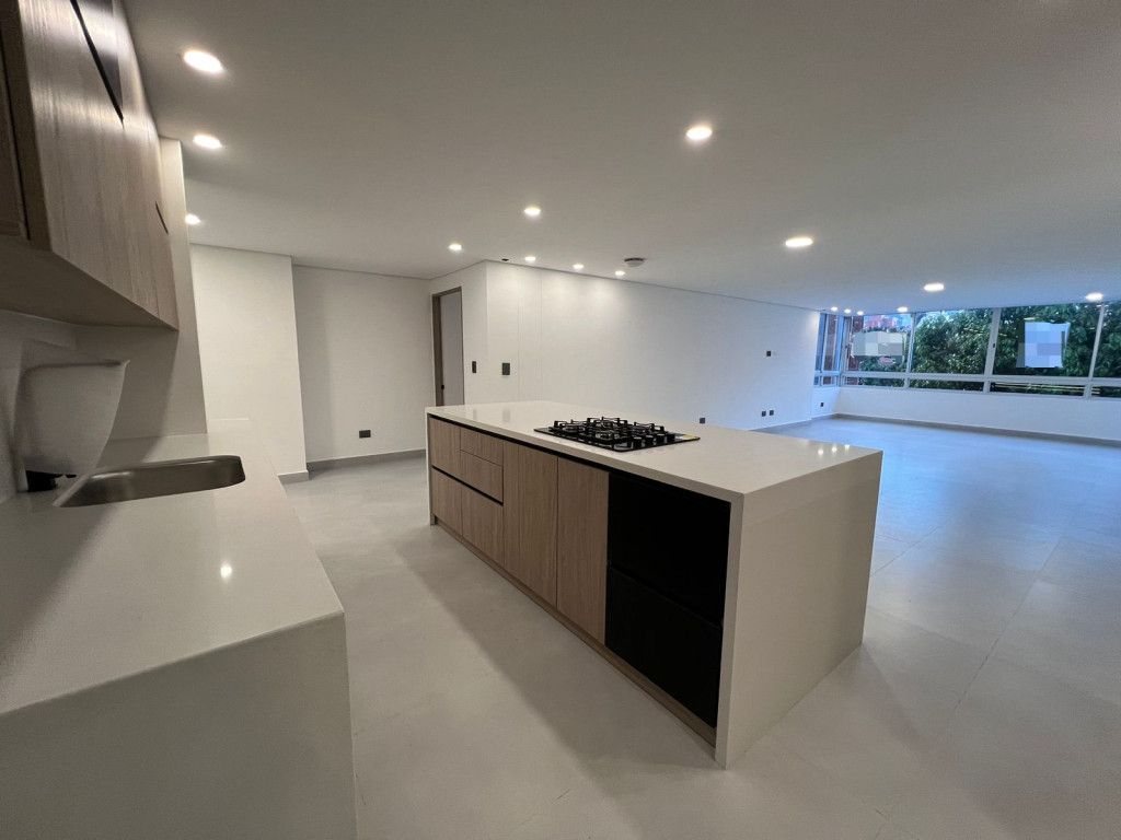 Apartamento en venta Antioquia Medellín Las Acacias 170 m2 Habitaciones 3 Baños 4 Garajes 0 Precio $1150000000