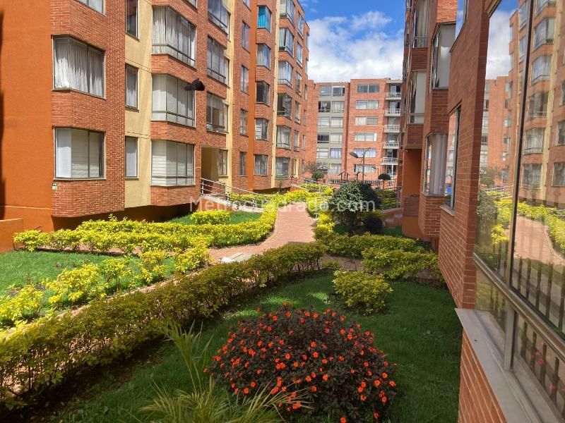Apartamento en venta Cundinamarca Bogotá Capellanía 64 m2 Habitaciones 3 Baños 2 Garajes 1 Precio $405000000