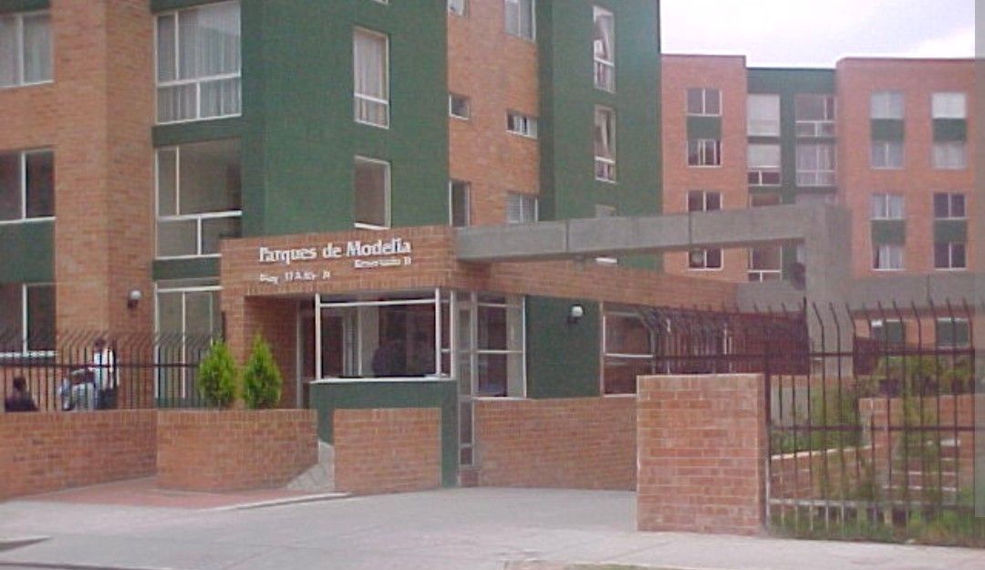 Apartamento en arriendo o venta Cundinamarca Bogotá Capellanía 74 m2 Habitaciones 3 Baños 3 Garajes 1 Precio venta $490000000 Precio arriendo $3450000