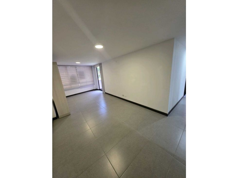 Apartamento en arriendo Antioquia Medellín Estadio 100 m2 Habitaciones 3 Baños 3 Garajes 1 Precio $3700000