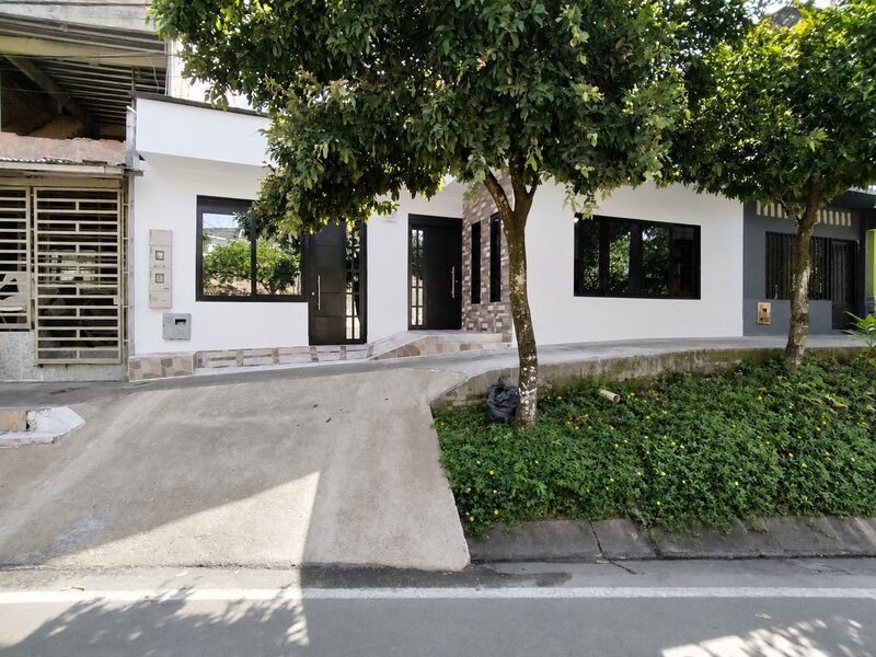 Casa en venta Caquetá Florencia La Libertad 200 m2 Habitaciones 5 Baños 4 Garajes 0 Precio $370000000