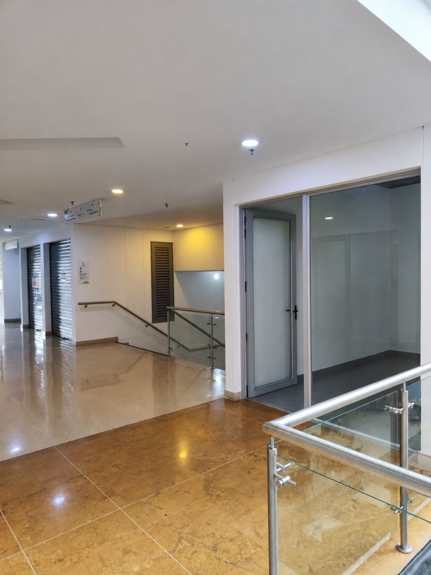 Local Comercial en arriendo Antioquia Medellín Bombona No 1 11 m2 Habitaciones 0 Baños 2 Garajes 1 Precio $1000000