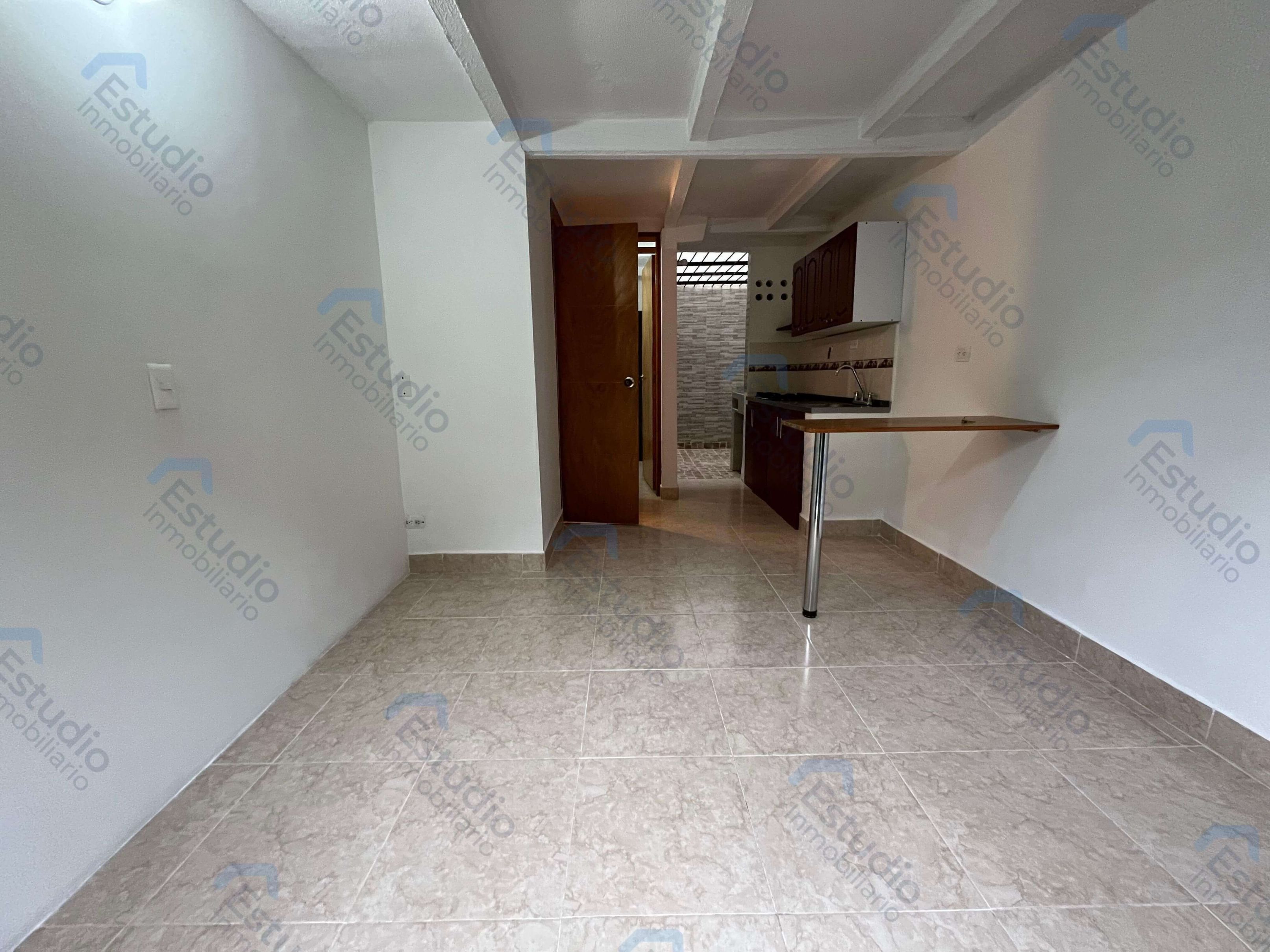 Apartaestudio en arriendo Antioquia Medellín Pajarito 30 m2 Habitaciones 1 Baños 1 Garajes 0 Precio $850000