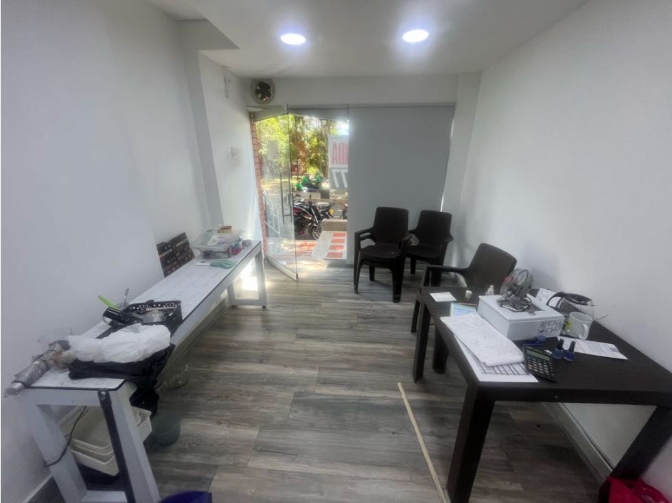 Local en arriendo Antioquia Envigado San Marcos 17 m2 Habitaciones 0 Baños 1 Garajes 0 Precio $2500000