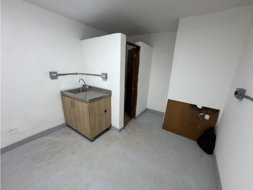 Local en arriendo Antioquia Medellín Trinidad 35 m2 Habitaciones 0 Baños 1 Garajes 0 Precio $2390000