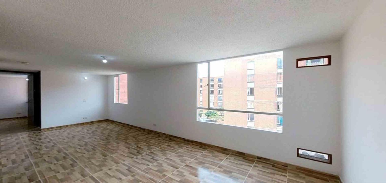 Apartamento en venta Cundinamarca Soacha Cr El Triunfo Et I 50 m2 Habitaciones 2 Baños 2 Garajes 0 Precio $143000000