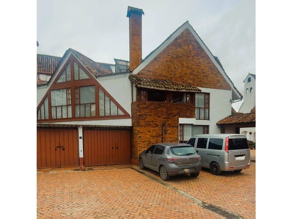 Casa en venta Cundinamarca Bogotá San José De Bavaria 195 m2 Habitaciones 4 Baños 5 Garajes 3 Precio $1200000000