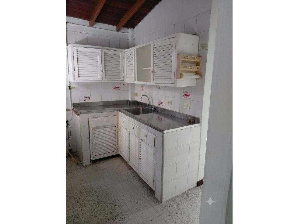 Apartamento en arriendo Antioquia Envigado El Trianon 65 m2 Habitaciones 3 Baños 1 Garajes 0 Precio $2000000