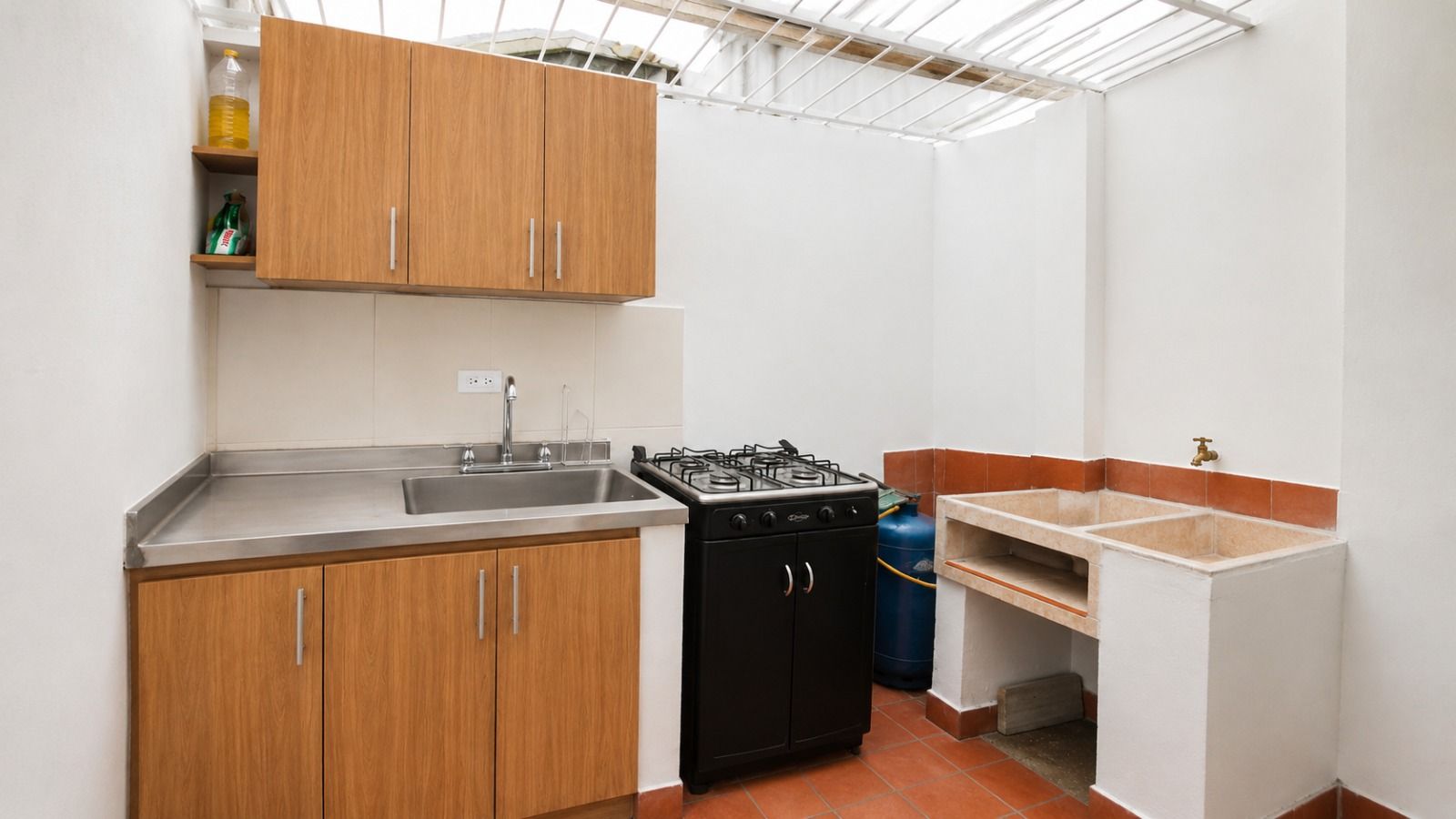 Casa en arriendo Antioquia Medellín La Castellana 130 m2 Habitaciones 4 Baños 2 Garajes 0 Precio $5600000