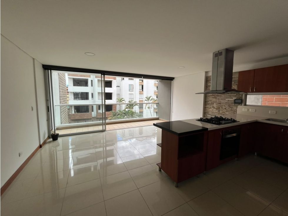 Apartamento en arriendo Antioquia Envigado San Marcos 120 m2 Habitaciones 3 Baños 2 Garajes 2 Precio $4500000