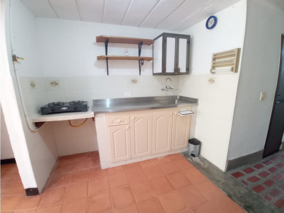 Apartaestudio en arriendo Antioquia Medellín Bombona No 2 30 m2 Habitaciones 1 Baños 1 Garajes 0 Precio $1100000