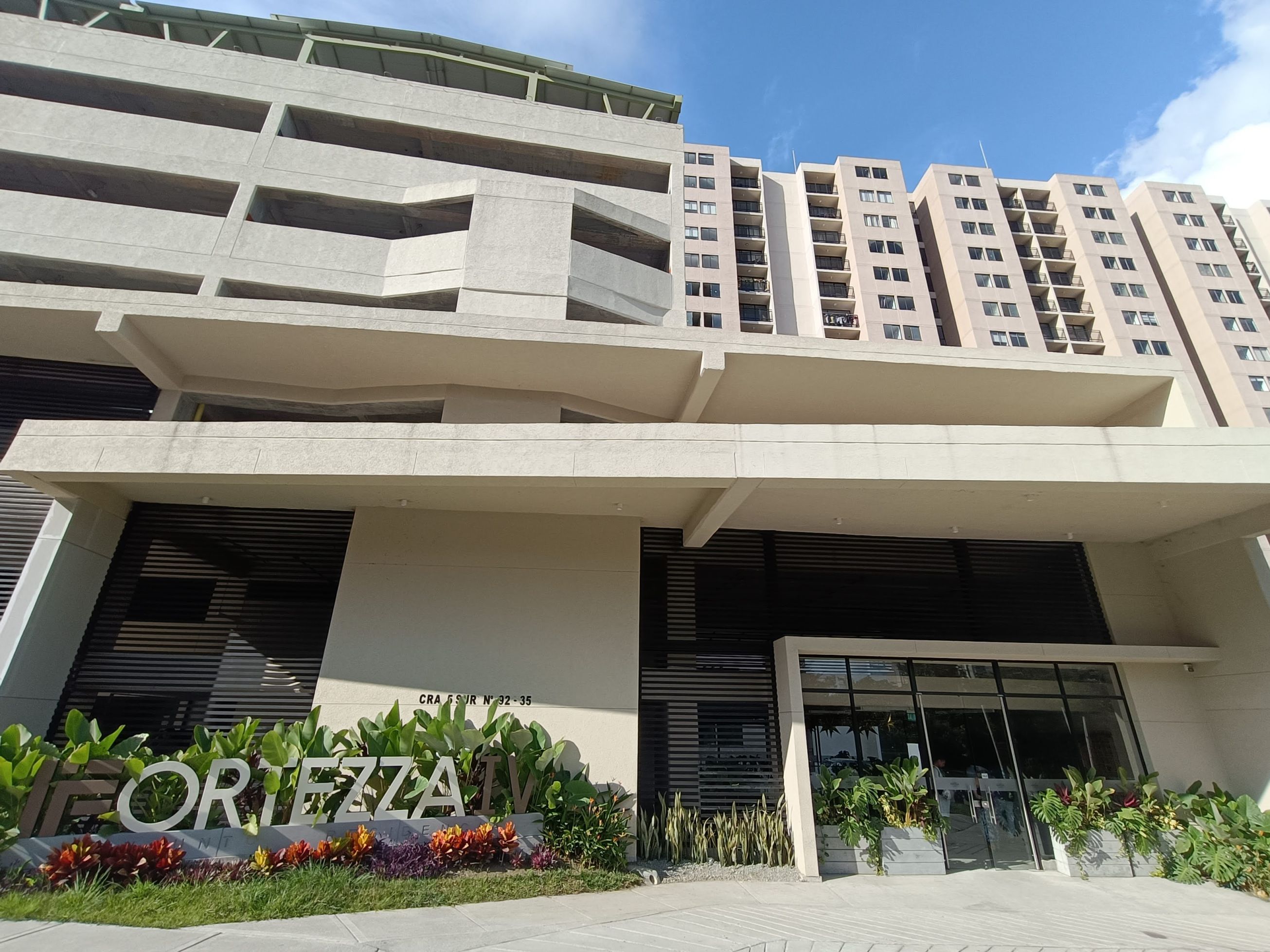 Apartamento en arriendo Tolima Ibagué Cn Parque 93 Et Iii 62 m2 Habitaciones 3 Baños 2 Garajes 1 Precio $1600000
