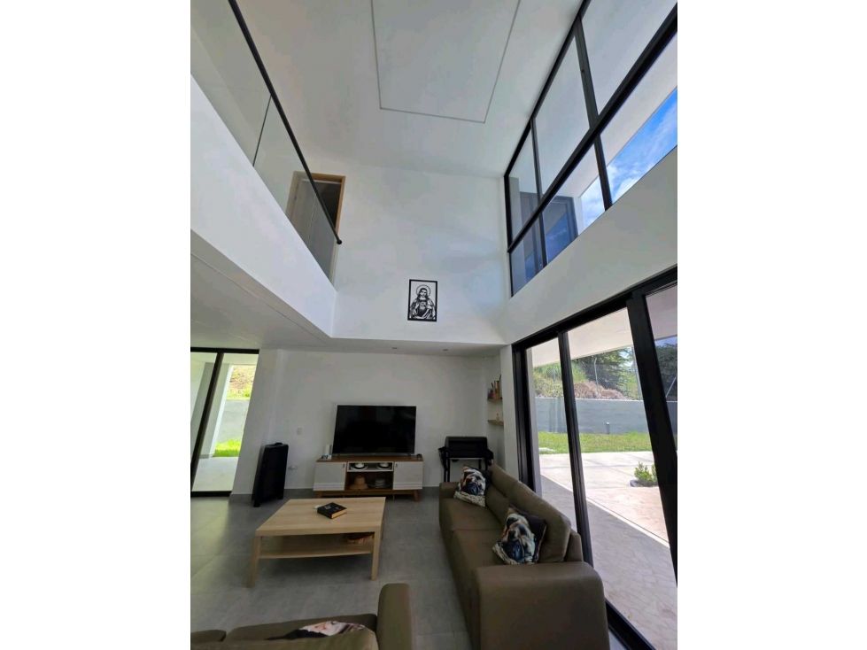 Finca en venta Antioquia Sopetrán Sopetran 310 m2 Habitaciones 5 Baños 5 Garajes 4 Precio $1500000000