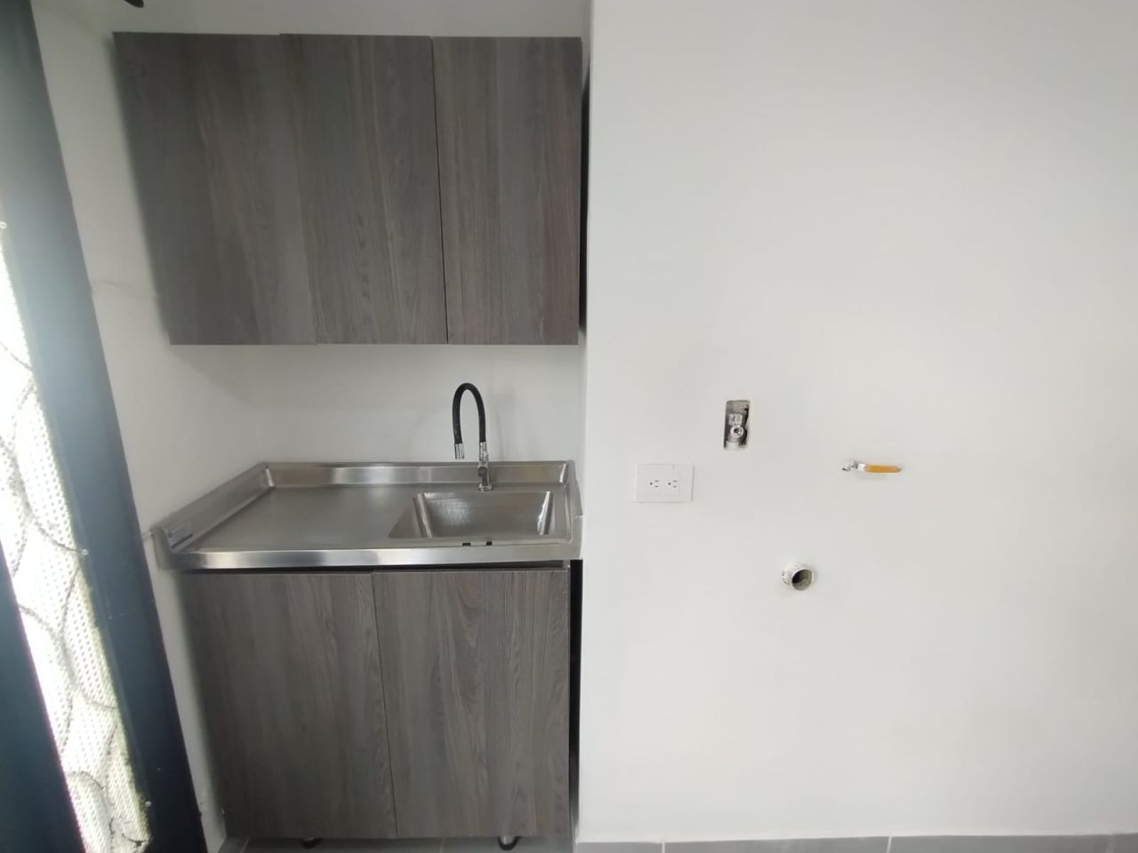 Apartaestudio en arriendo Antioquia Envigado Alcalá 15 m2 Habitaciones 1 Baños 1 Garajes 0 Precio $1300000