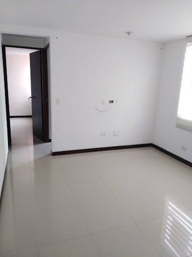 Apartamento en arriendo Antioquia Medellín Loma De Los Bernal 45 m2 Habitaciones 2 Baños 1 Garajes 1 Precio $2300000