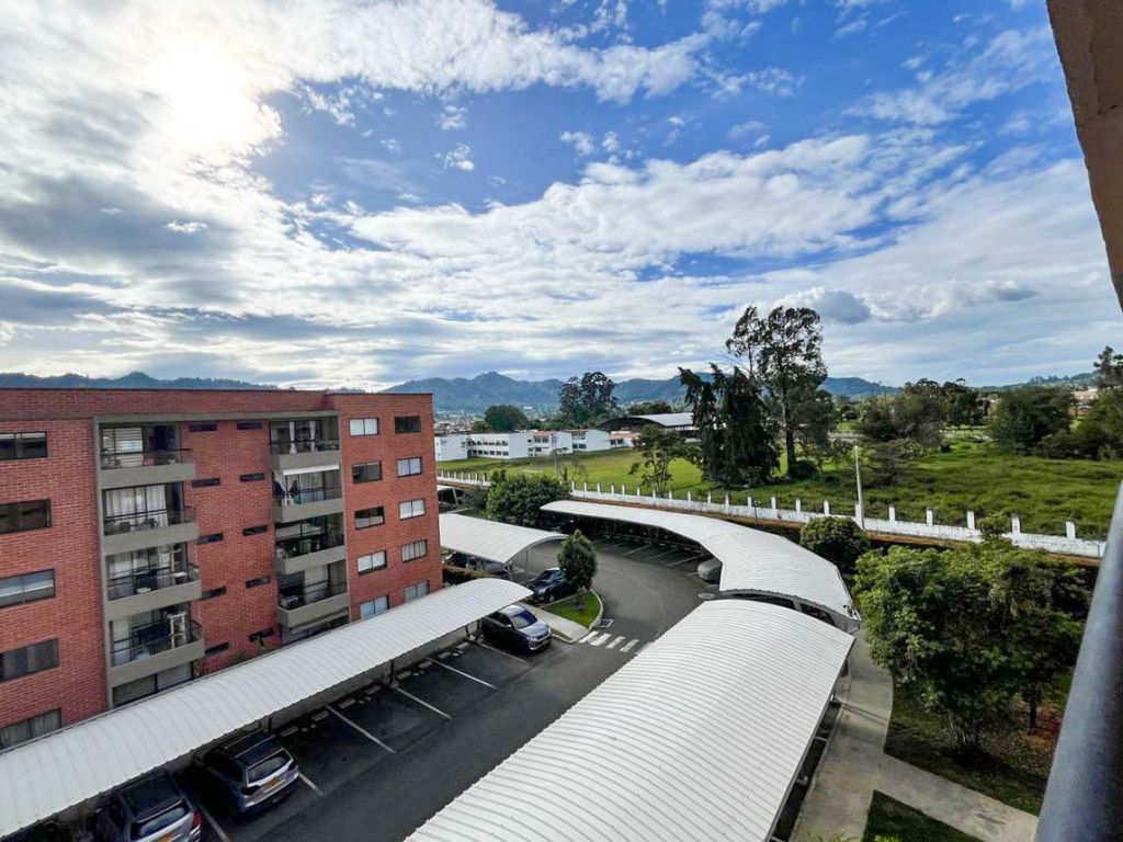 Apartamento en arriendo Antioquia La Ceja Cuatro Esqunas 70 m2 Habitaciones 2 Baños 2 Garajes 1 Precio $2700000