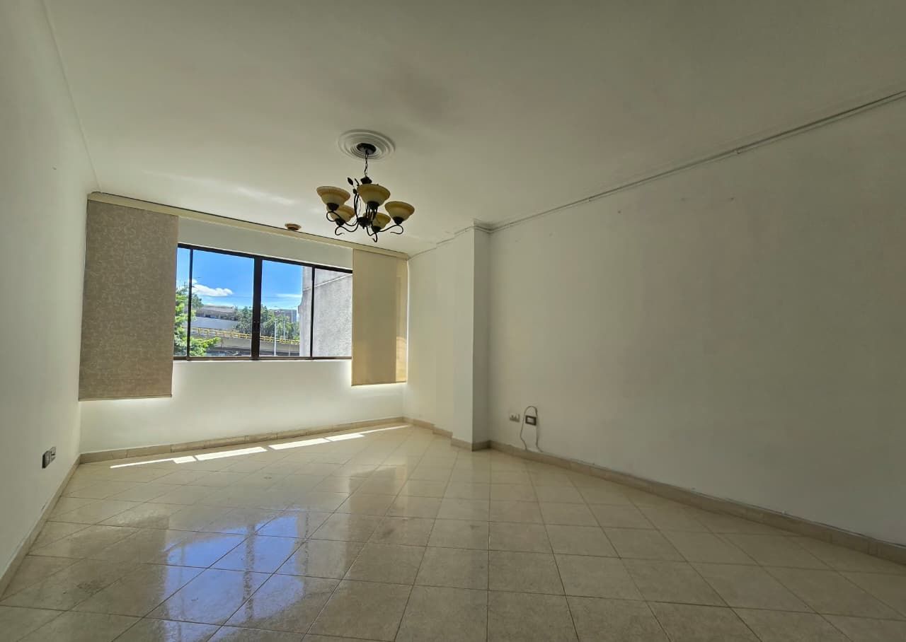 Apartamento en arriendo Antioquia Medellín Rosales 117 m2 Habitaciones 3 Baños 3 Garajes 1 Precio $3950000