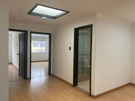 Casa en arriendo Cundinamarca Bogotá Normandia Occidental 210 m2 Habitaciones 5 Baños 3 Garajes 2 Precio $4800000