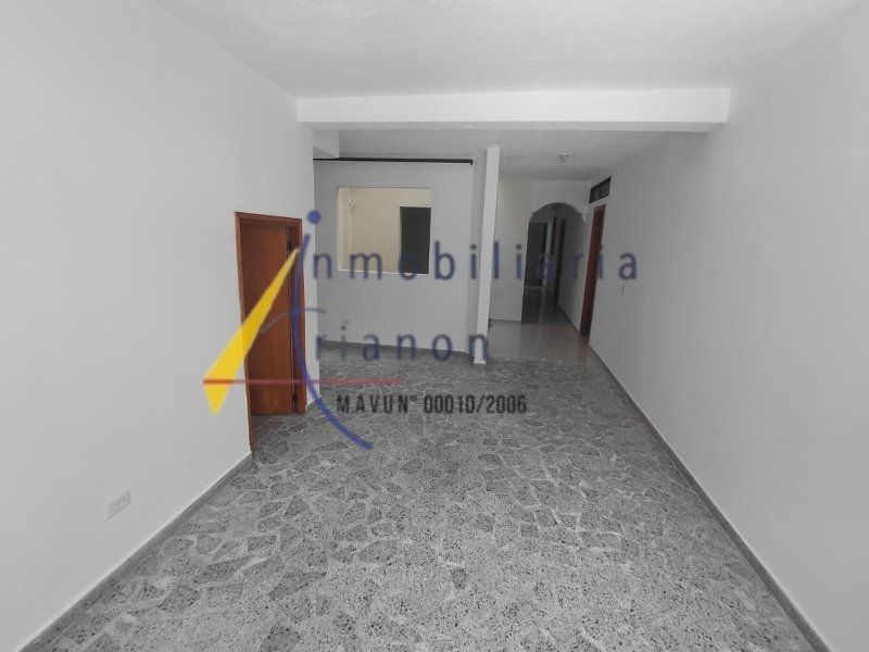 Casa en arriendo Antioquia Medellín Miravalle 130 m2 Habitaciones 3 Baños 2 Garajes 0 Precio $3500000