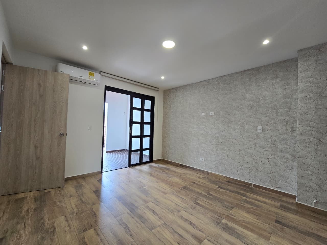 Apartamento en arriendo Antioquia Medellín La Palma 127 m2 Habitaciones 3 Baños 2 Garajes 1 Precio $5000000