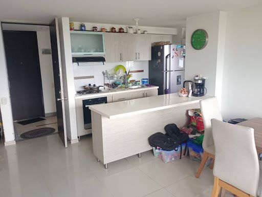 Apartamento en arriendo Antioquia Medellín La Mota 75 m2 Habitaciones 3 Baños 2 Garajes 1 Precio $3800000