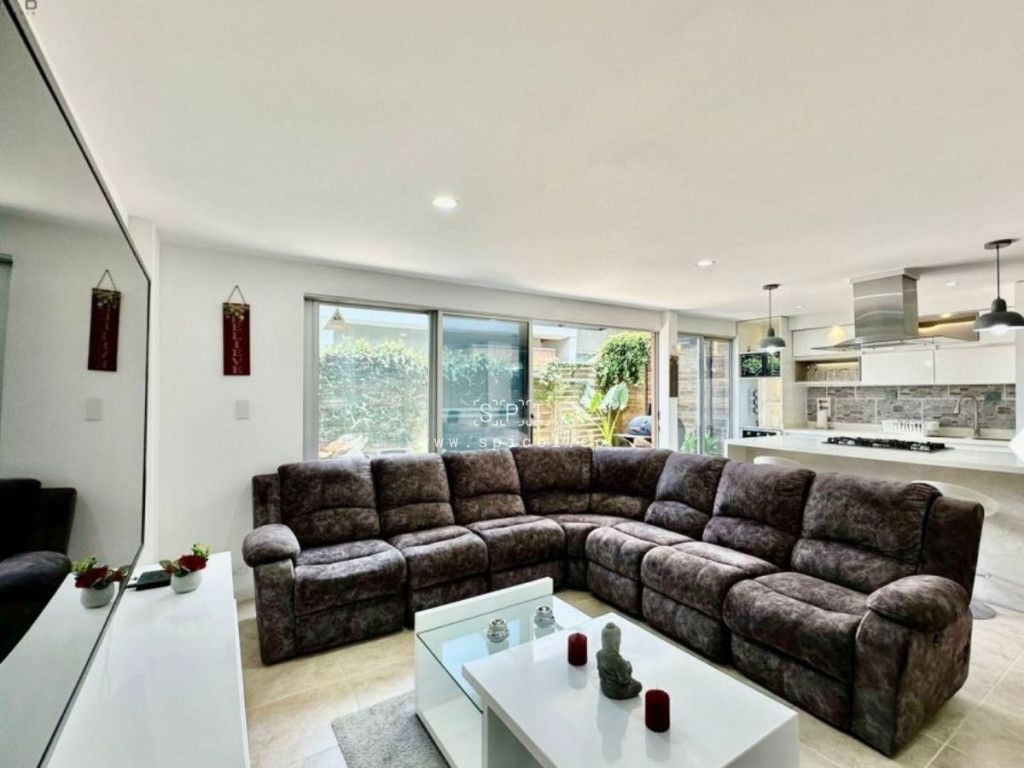 Casa en arriendo Antioquia Medellín Altos Del Poblado 115 m2 Habitaciones 4 Baños 3 Garajes 3 Precio $10000000