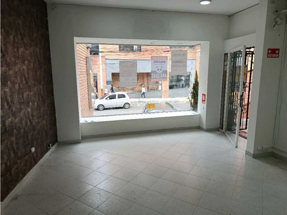 Local en arriendo Antioquia Envigado Zona Centro 65 m2 Habitaciones 0 Baños 1 Garajes 0 Precio $3500000