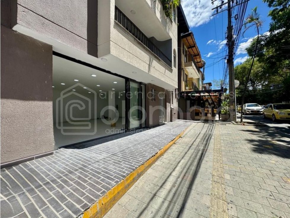 Local en arriendo Antioquia Envigado Zona Centro 80 m2 Habitaciones 0 Baños 2 Garajes 0 Precio $12000000